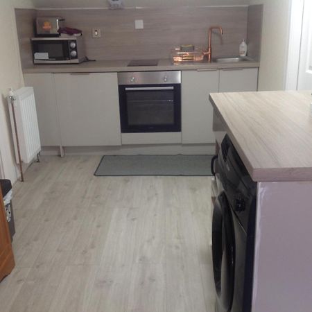 Busby Apartments Glasgow Esterno foto
