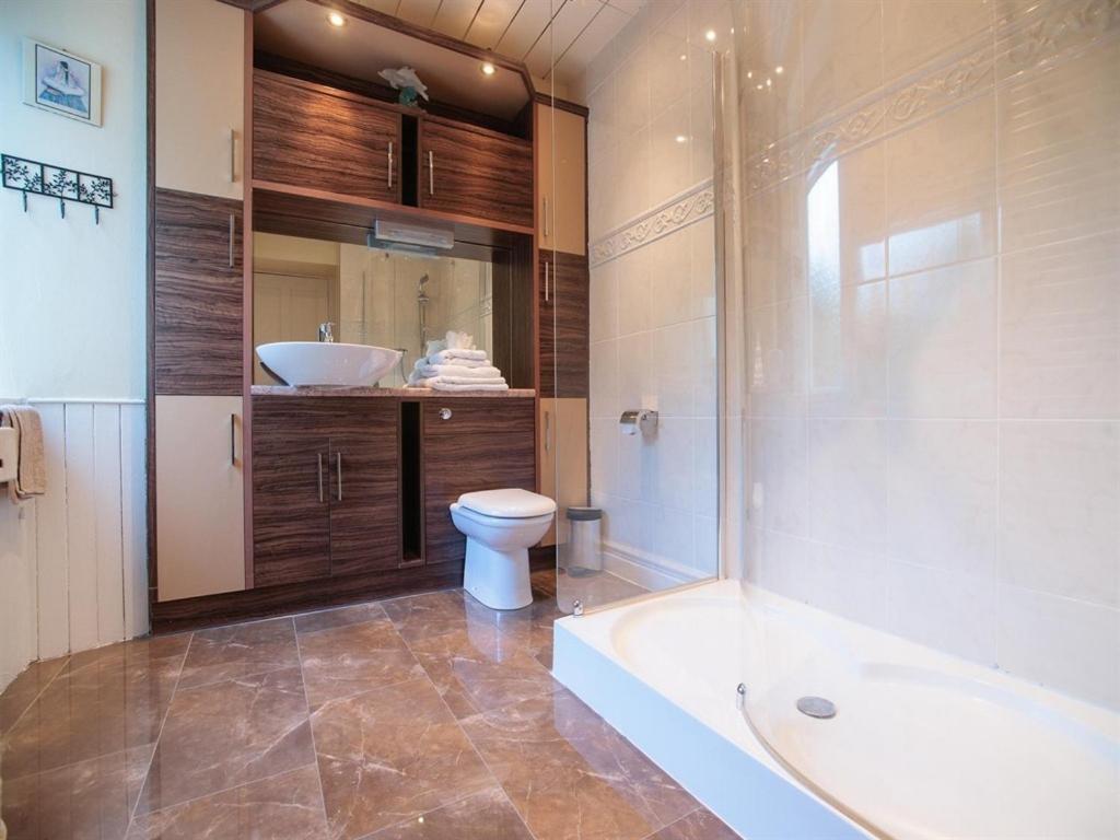 Busby Apartments Glasgow Esterno foto
