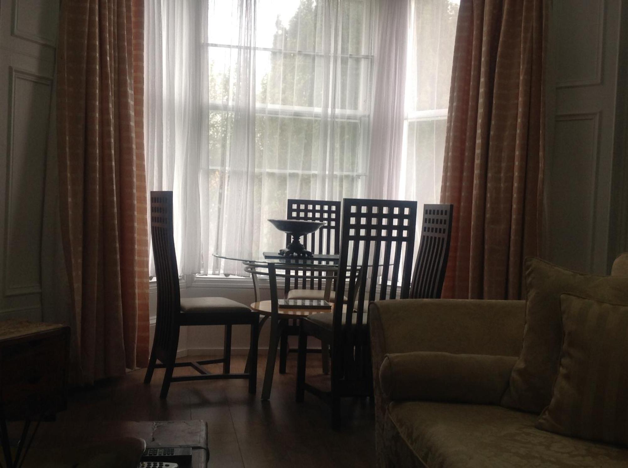 Busby Apartments Glasgow Esterno foto